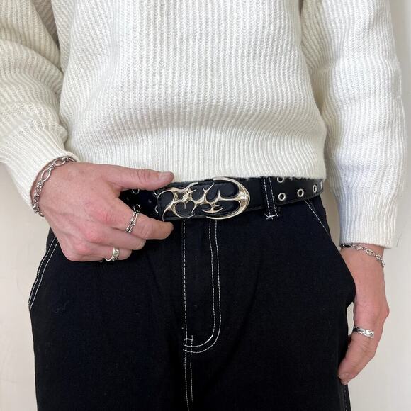 y2k 2000s chrome futuristic emblem black and silver grunge emo belt - Picture 3 of 7